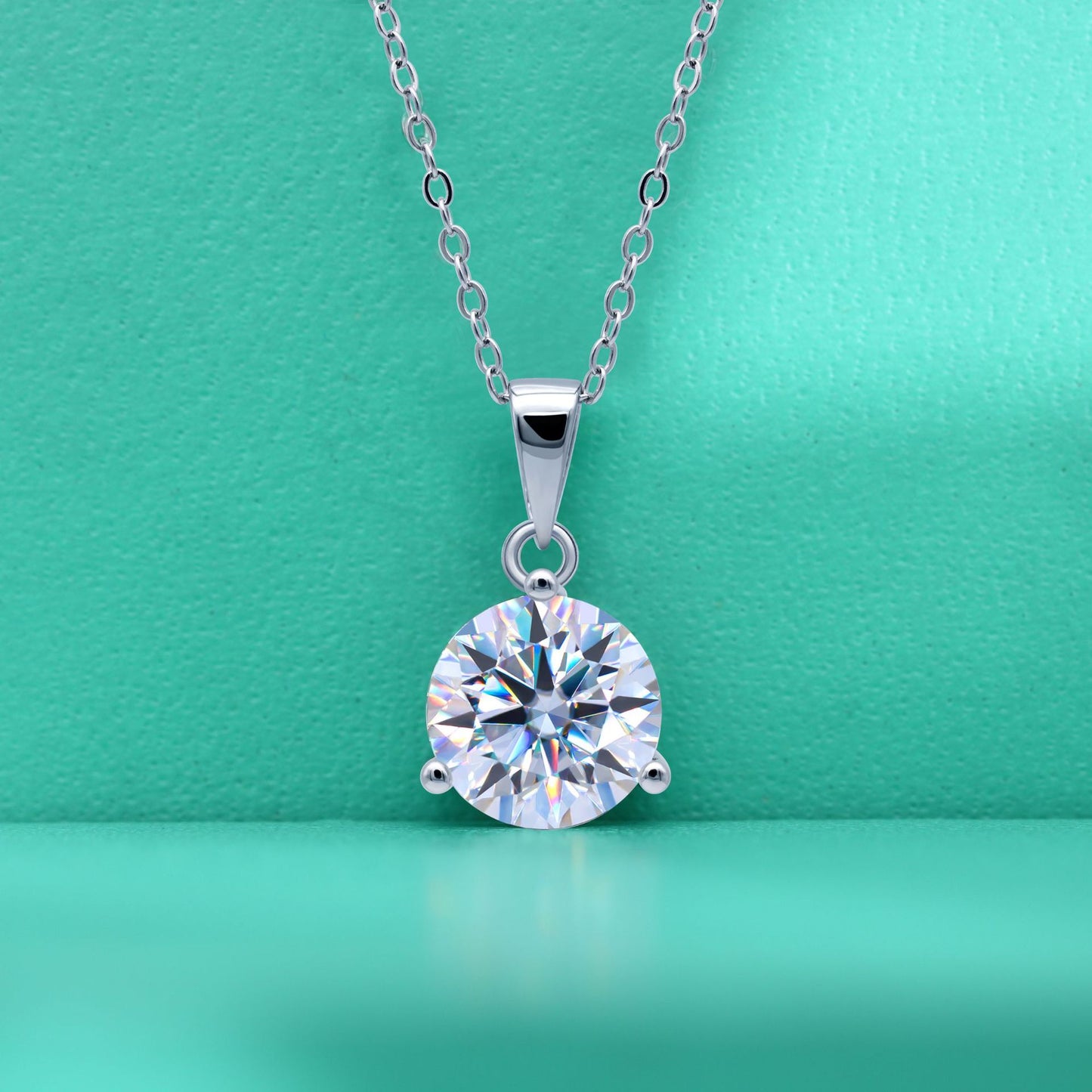 Round Cut Moissanite Necklaces With 925 Silver